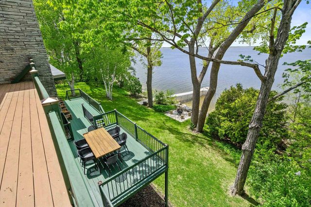 2825 NICOLET DRIVE, Green Bay, WI 54311