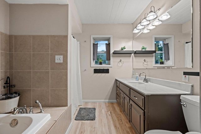 W5801 CTY RD O, Appleton, WI 54913