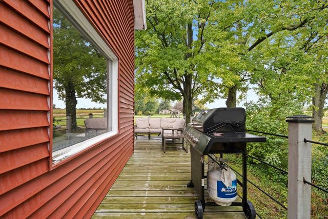 W5801 CTY RD O, Appleton, WI 54913