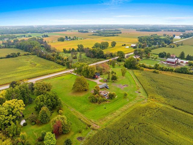 W5801 CTY RD O, Appleton, WI 54913