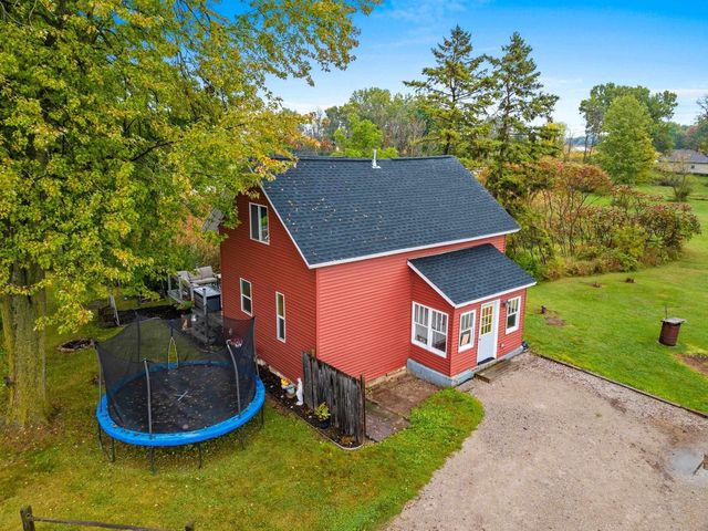 W5801 CTY RD O, Appleton, WI 54913