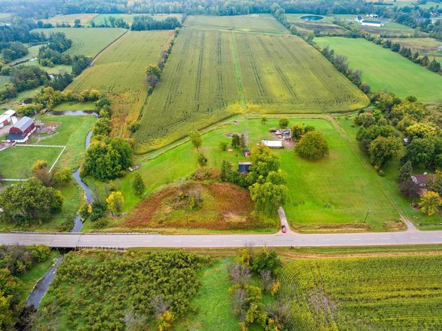 W5801 CTY RD O, Appleton, WI 54913