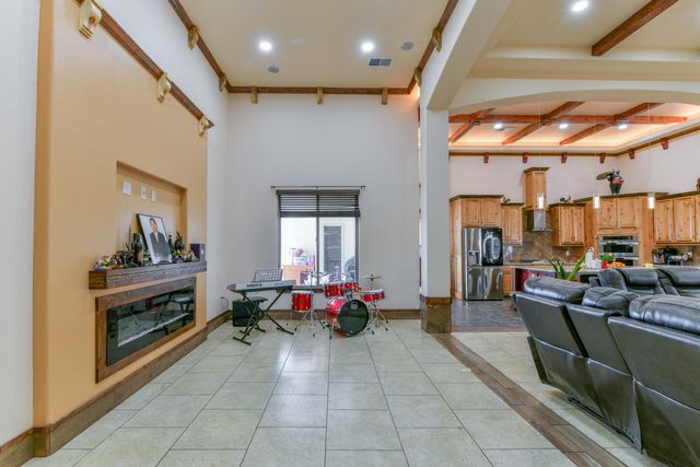 8024 Canoncito Drive NW, Albuquerque, NM 87120