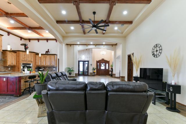 8024 Canoncito Drive NW, Albuquerque, NM 87120