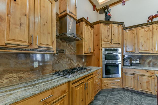 8024 Canoncito Drive NW, Albuquerque, NM 87120