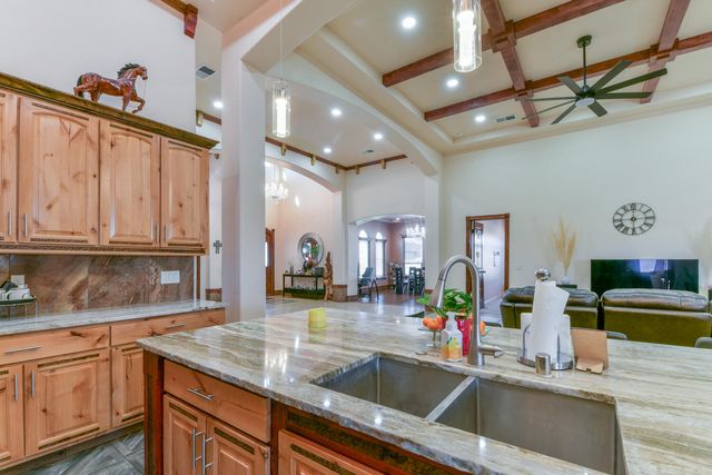 8024 Canoncito Drive NW, Albuquerque, NM 87120