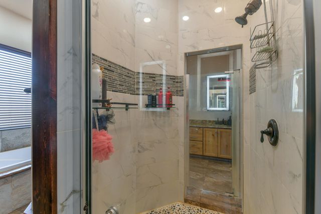 8024 Canoncito Drive NW, Albuquerque, NM 87120