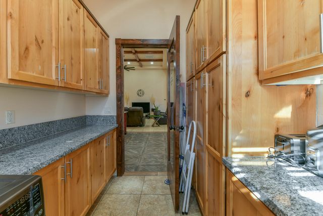 8024 Canoncito Drive NW, Albuquerque, NM 87120