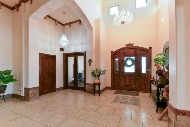 8024 Canoncito Drive NW, Albuquerque, NM 87120