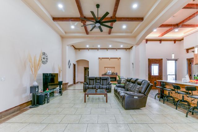 8024 Canoncito Drive NW, Albuquerque, NM 87120