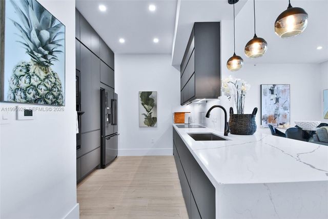 18800 NE 29th Ave PH6, Aventura, FL 33180