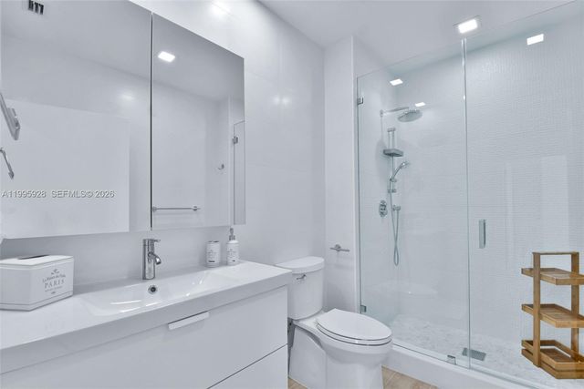 18800 NE 29th Ave PH6, Aventura, FL 33180