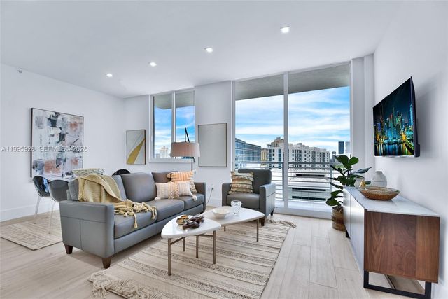 18800 NE 29th Ave PH6, Aventura, FL 33180