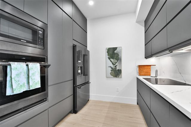 18800 NE 29th Ave PH6, Aventura, FL 33180