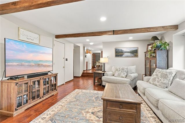 19 Pheasant Run, Lancaster, NY 14086