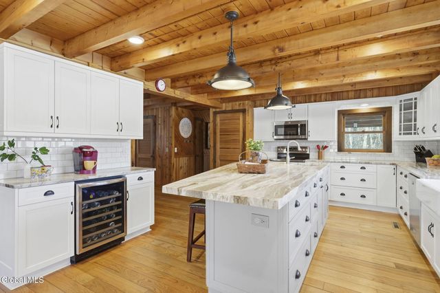 101 Turner Park Lane, Glenville, NY 12302