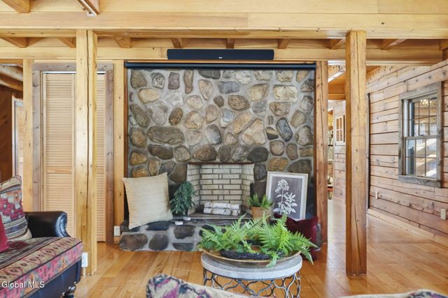 101 Turner Park Lane, Glenville, NY 12302