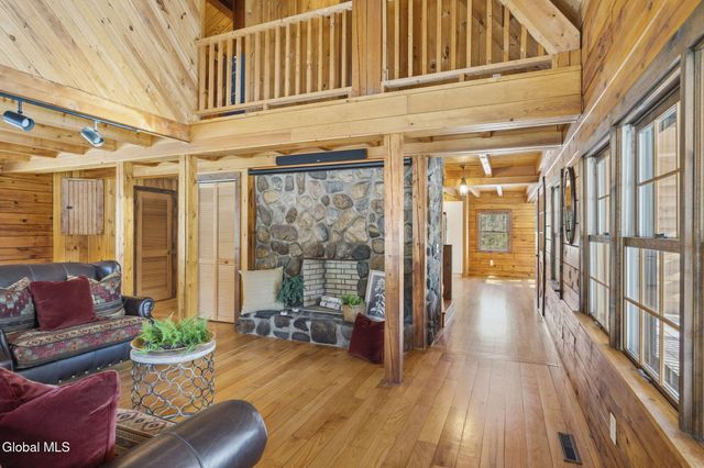 101 Turner Park Lane, Glenville, NY 12302