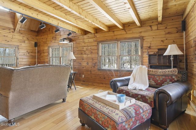 101 Turner Park Lane, Glenville, NY 12302