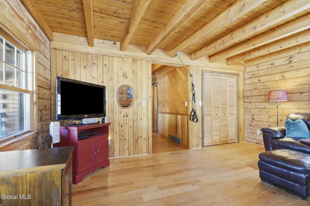 101 Turner Park Lane, Glenville, NY 12302