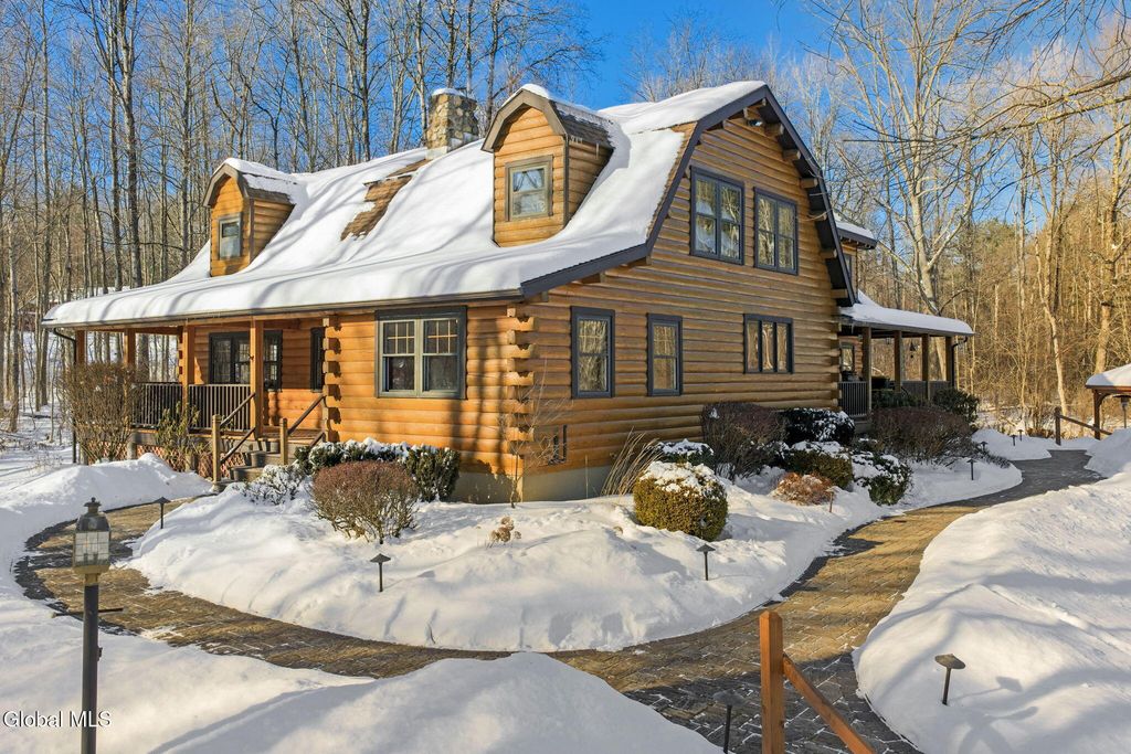 101 Turner Park Lane, Glenville, NY 12302