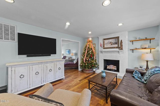 4624 Holly Brook Drive, Apex, NC 27539