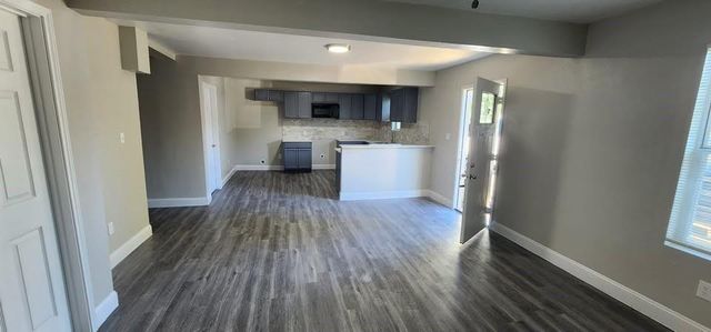 6914 Gonzales Street, Houston, TX 77020