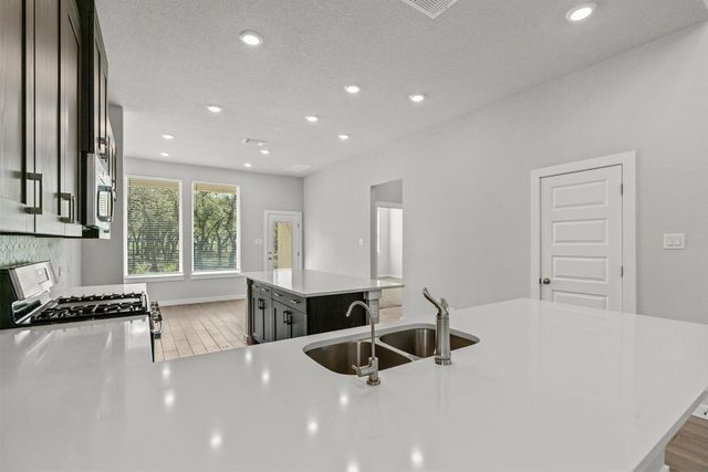 2705 Sage Ranch DR 25, Leander, TX 78641
