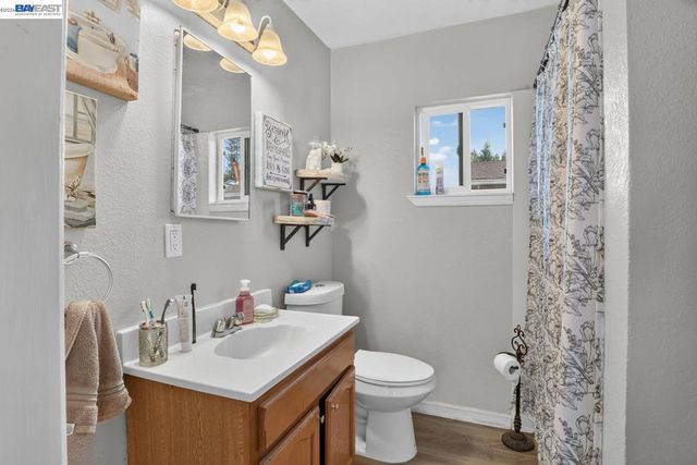 1578 166Th Ave, San Leandro, CA 94578