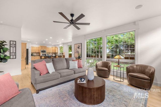 5046 W Parsons Dr, Boise, ID 83714