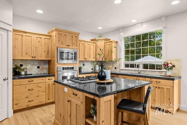 5046 W Parsons Dr, Boise, ID 83714