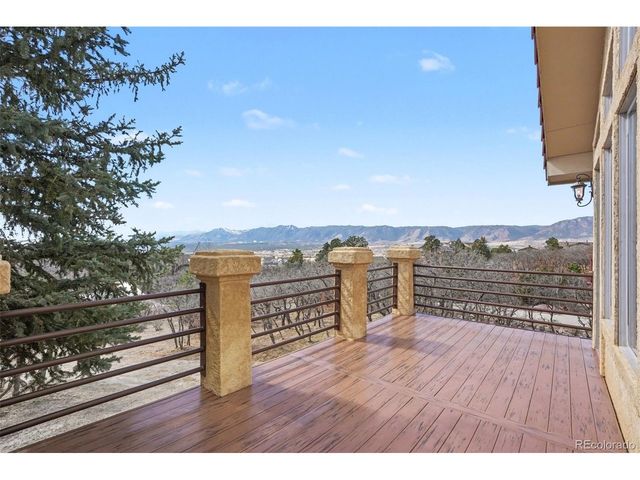 390 Scrub Oak Cir, Monument, CO 80132