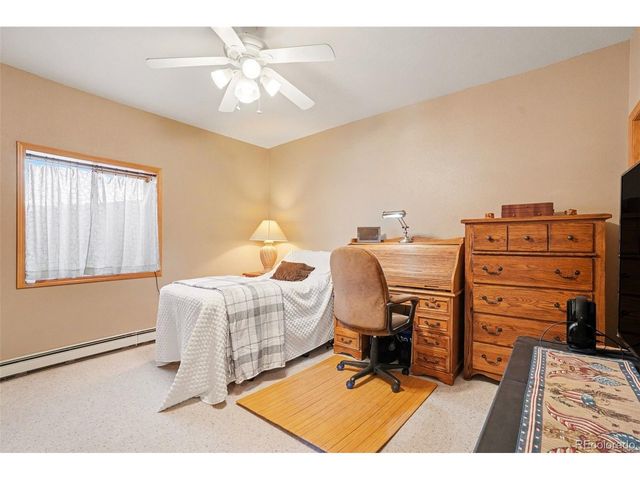 390 Scrub Oak Cir, Monument, CO 80132