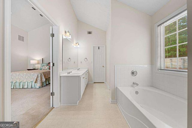 953 Natural Brook Trail, Lawrenceville, GA 30045