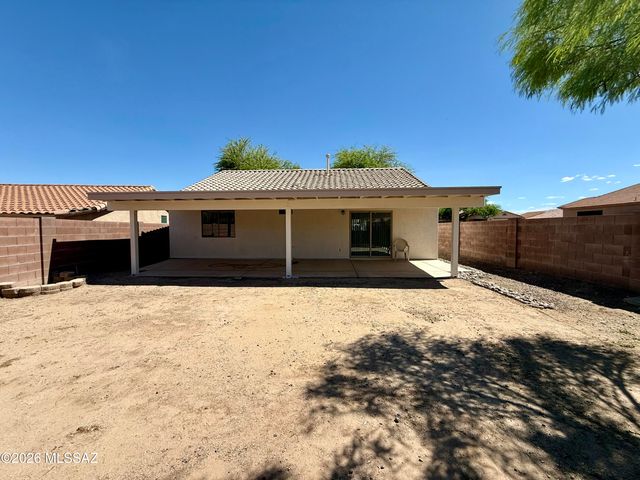 2574 W Southern Star Drive, Tucson, AZ 85713
