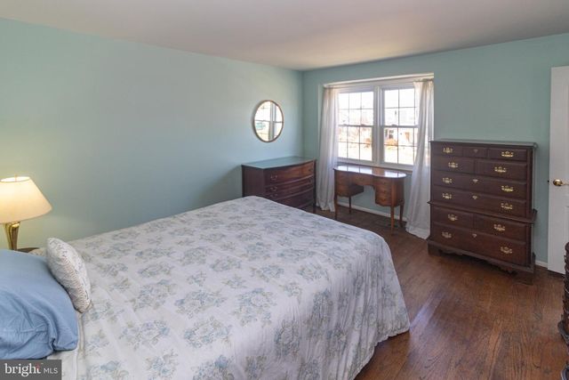 832 COTSWOLD RD, Somerdale, NJ 08083