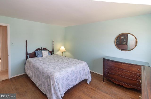 832 COTSWOLD RD, Somerdale, NJ 08083