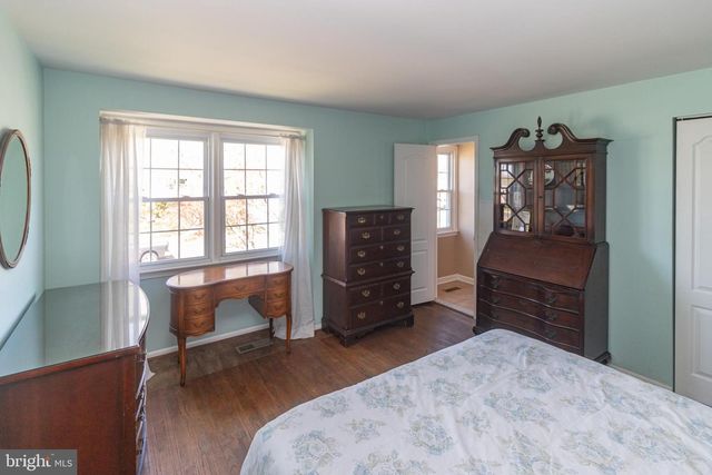 832 COTSWOLD RD, Somerdale, NJ 08083