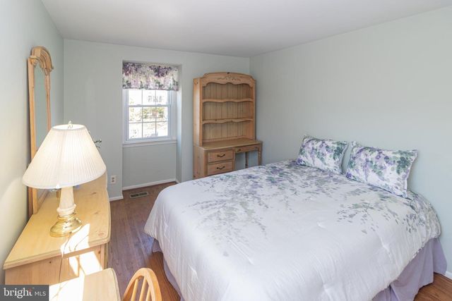 832 COTSWOLD RD, Somerdale, NJ 08083