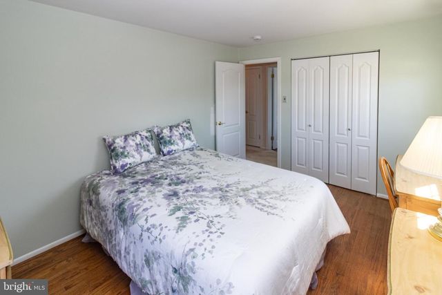 832 COTSWOLD RD, Somerdale, NJ 08083