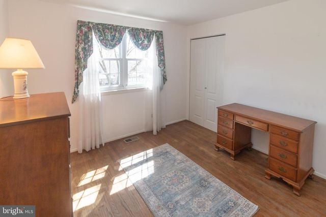 832 COTSWOLD RD, Somerdale, NJ 08083