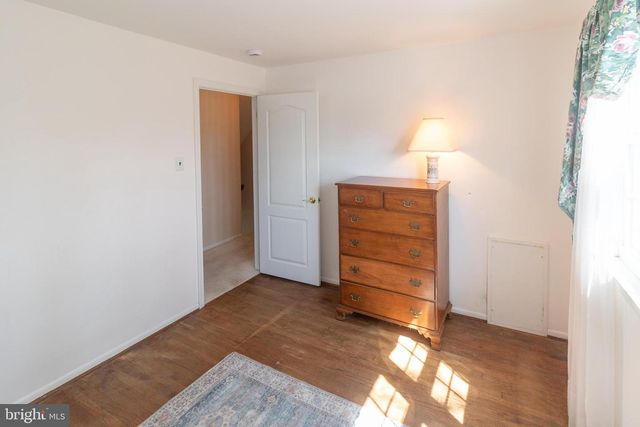 832 COTSWOLD RD, Somerdale, NJ 08083