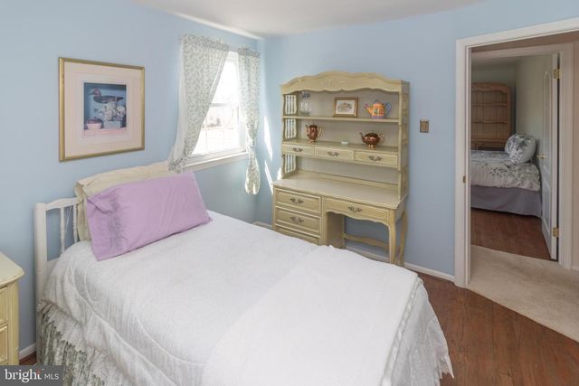 832 COTSWOLD RD, Somerdale, NJ 08083