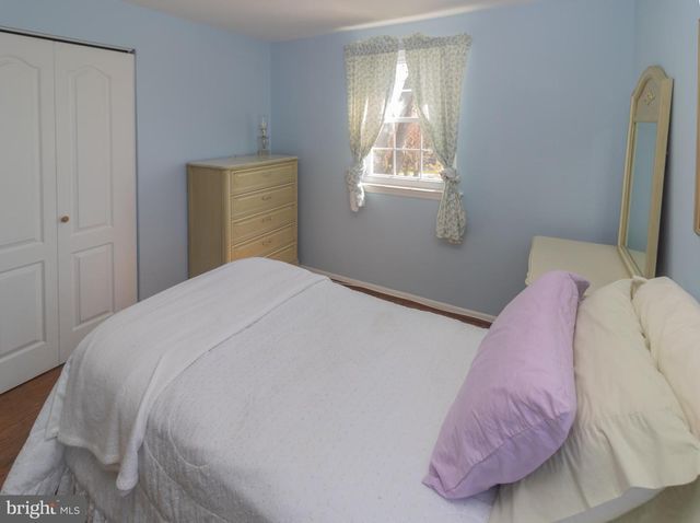 832 COTSWOLD RD, Somerdale, NJ 08083