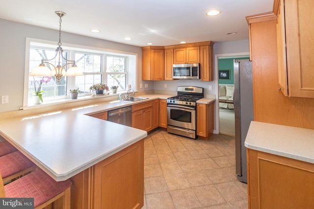 832 COTSWOLD RD, Somerdale, NJ 08083