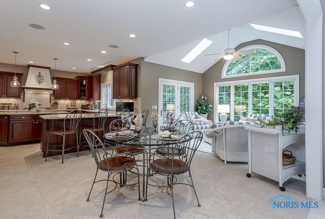 3339 Swan Ridge Lane, Maumee, OH 43537