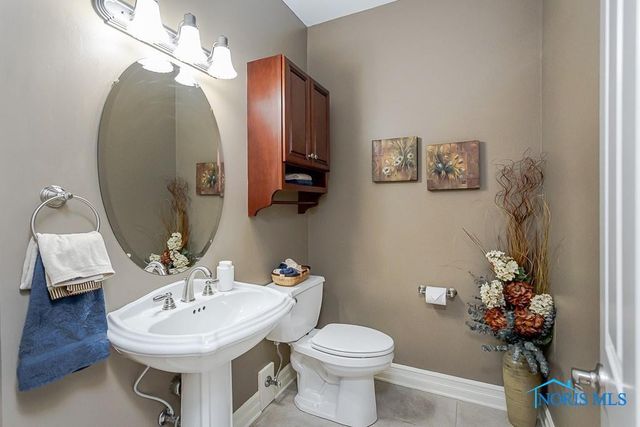 3339 Swan Ridge Lane, Maumee, OH 43537