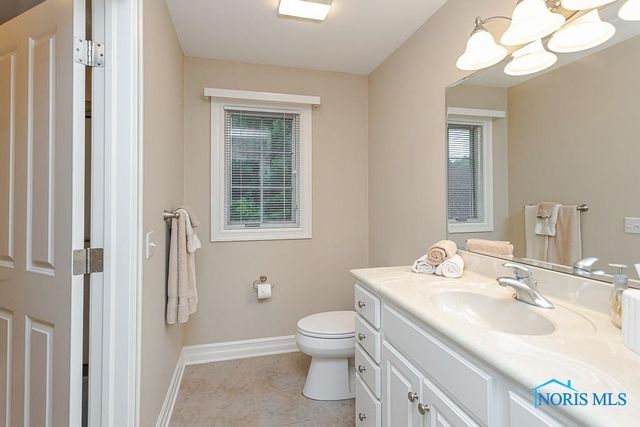 3339 Swan Ridge Lane, Maumee, OH 43537