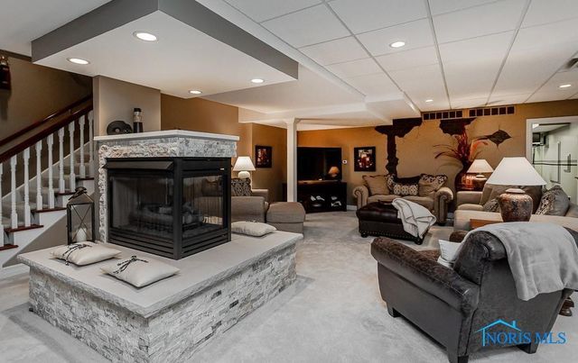 3339 Swan Ridge Lane, Maumee, OH 43537