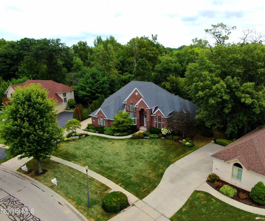 3339 Swan Ridge Lane, Maumee, OH 43537